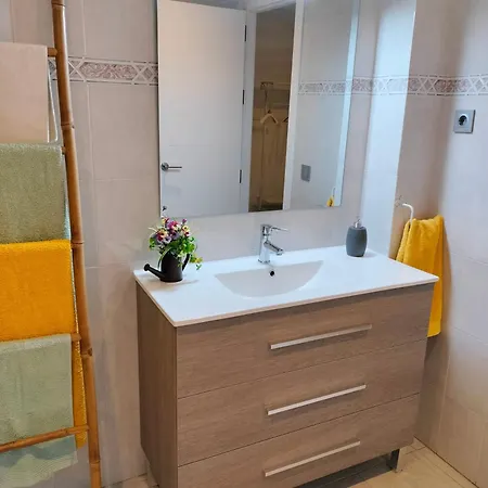 Acogedor Apartamento. Mezquita Wifi